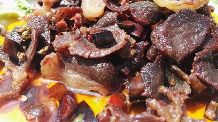 云南寻甸牛干巴做法,舌尖上的云南普洱茶