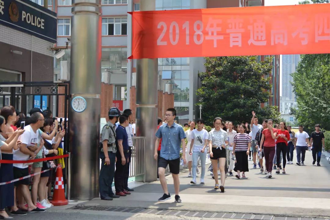 最美的风景在路上在心里,最美的风景在心里也在路上