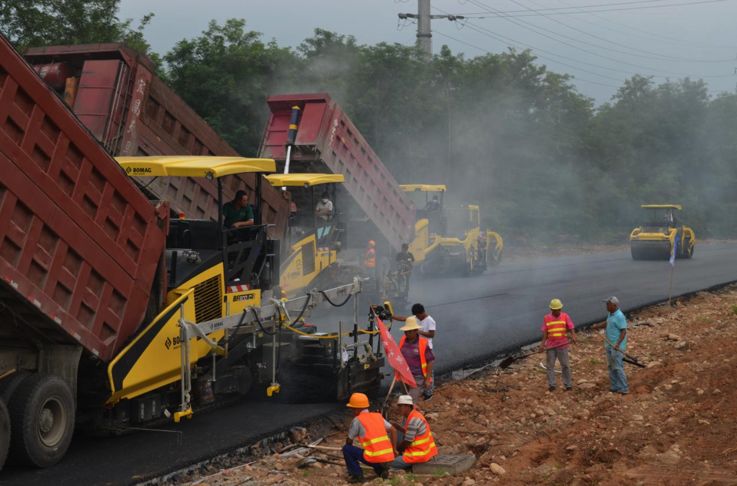 「用机」宝马格设备在秦皇岛F2赛道建设上大显身手