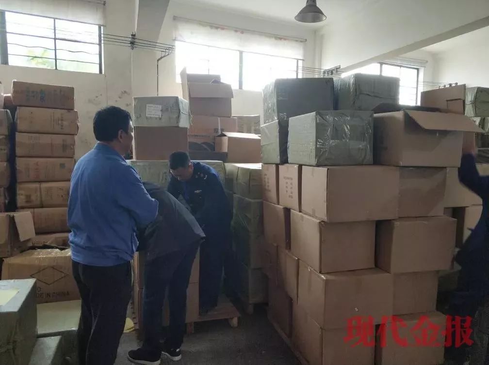 曝光！这种2、300元的东西成本不超1元，生产过程触目惊心！你老婆可能正在用……