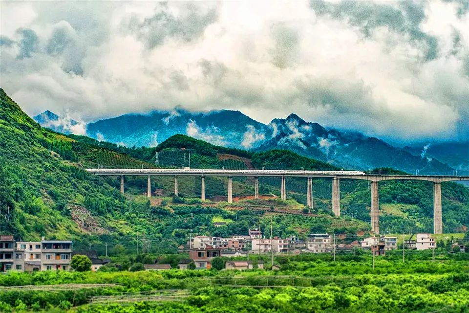 去北京故宫看雪,到北海去看雪