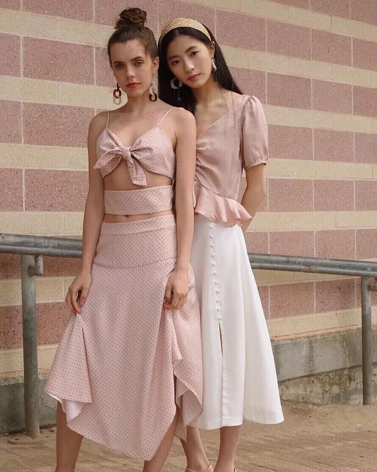 小个子高级感穿搭连衣裙女装,搭外套的连衣裙小个子