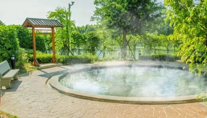 湛江海滨火山温泉景区,火山温泉广东