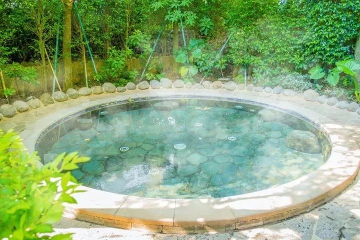 湛江海滨火山温泉景区,火山温泉广东