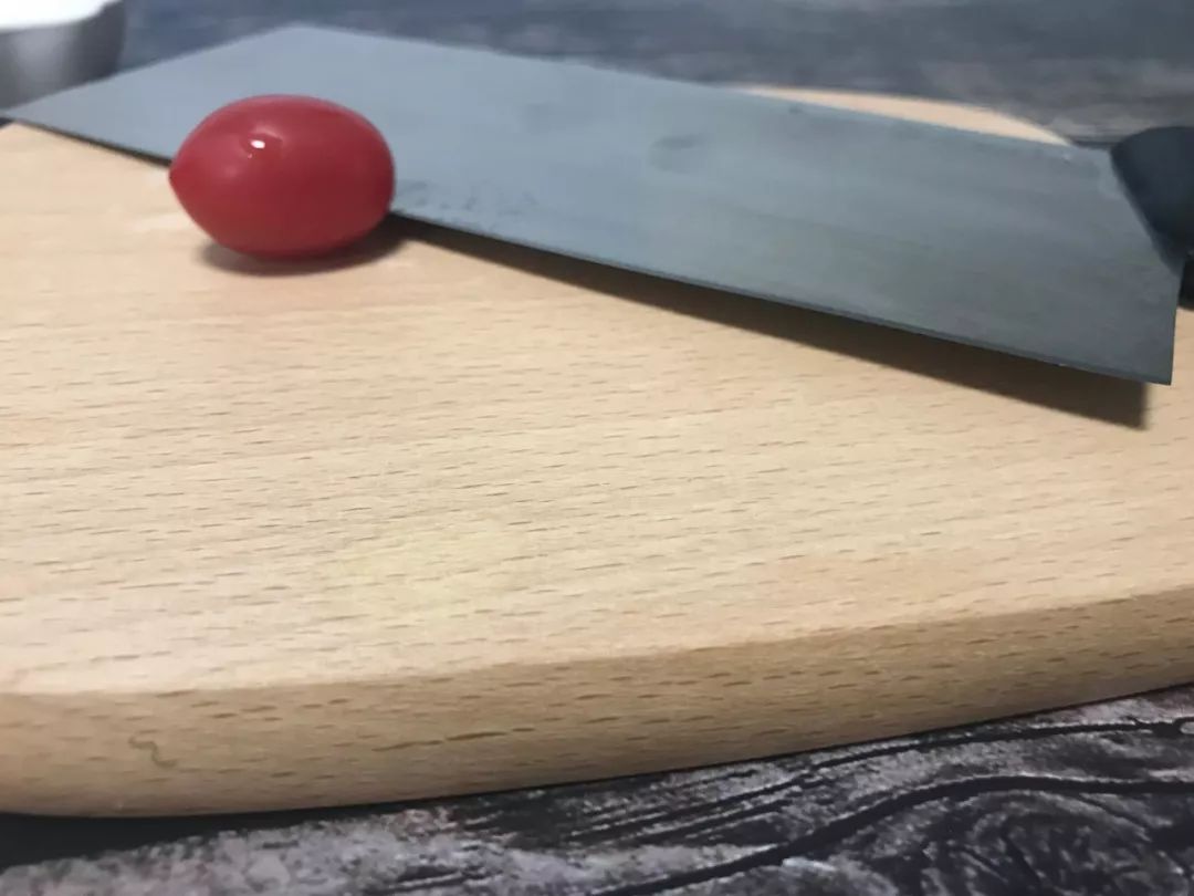 厨房里要有一把好的菜刀,厨房要有一把顺手的好锅铲