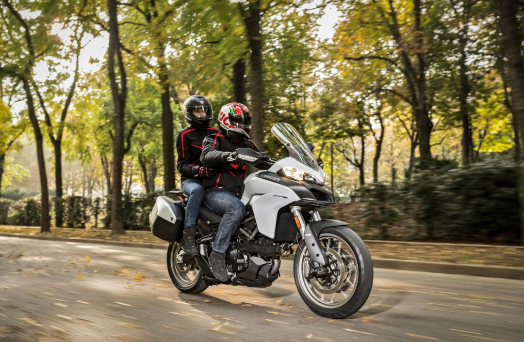 摩托车最重要的安全配置是什么,骑手安全装备