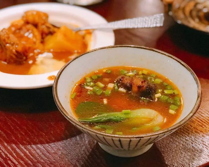 鍚冭揣闆疯揪鍚冨枬鐜╀箰,鍚冭揣闆疯揪