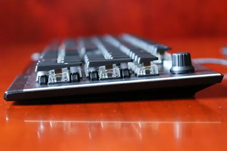 冰豹vulcanprotkl键盘评测,冰豹vulcan120aimo机械键盘