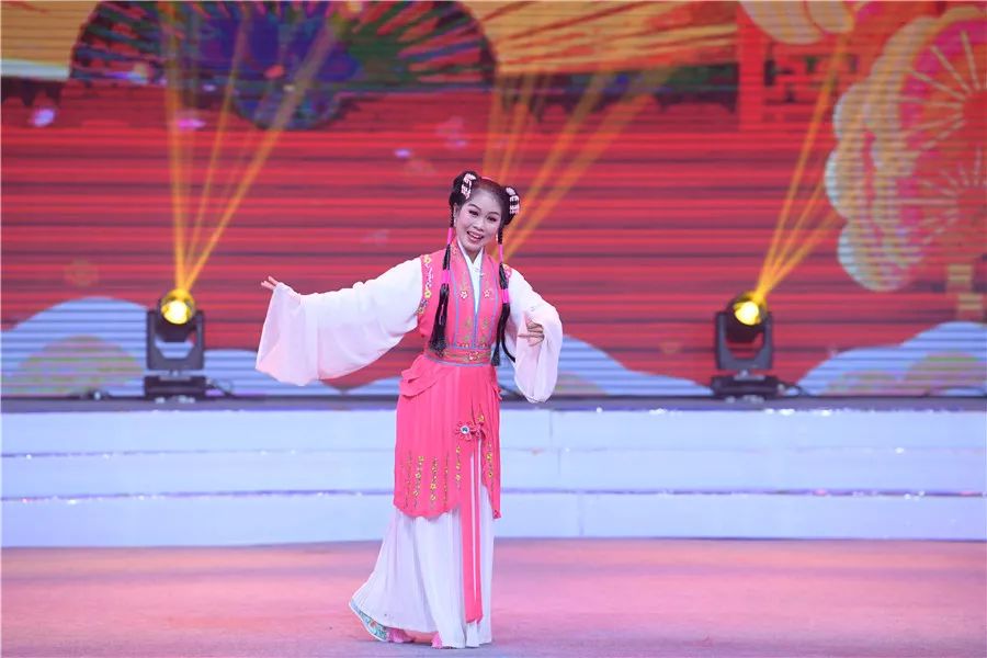 《唱响九州百戏盛典》“有戏安徽”2019全国戏迷春节联欢晚会精彩上演