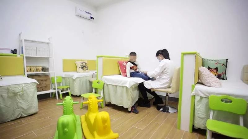 成都流感儿童医院爆满,流感儿科爆满医院沉着应对