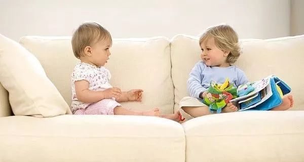 宝宝患了阴道炎会有什么症状,宝宝得阴道炎有什么症状