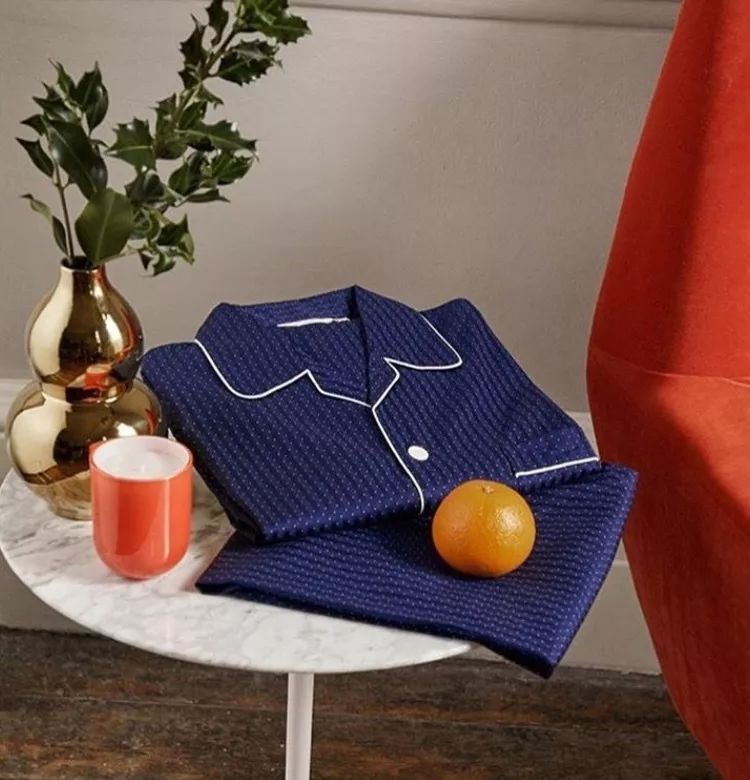 大猪蹄子送的七夕礼物非常喜欢,送给大猪蹄子的七夕礼物满天星