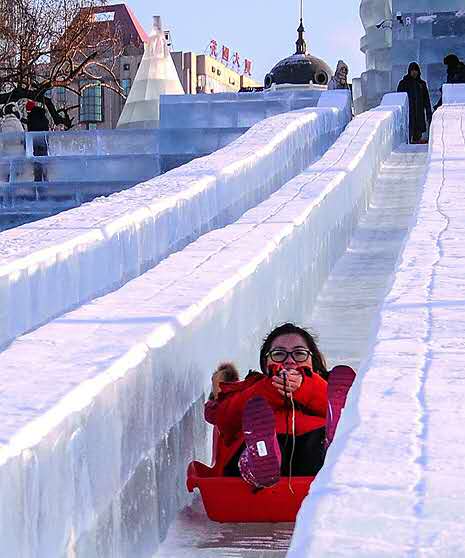 哈尔滨音乐公园冰雪嘉年华,哈尔滨松花江冰雪嘉年华项目价格