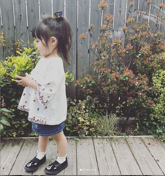 火爆ins的美妆娃娃穿搭日常，承认吧，你的衣服还没一个玩偶多！