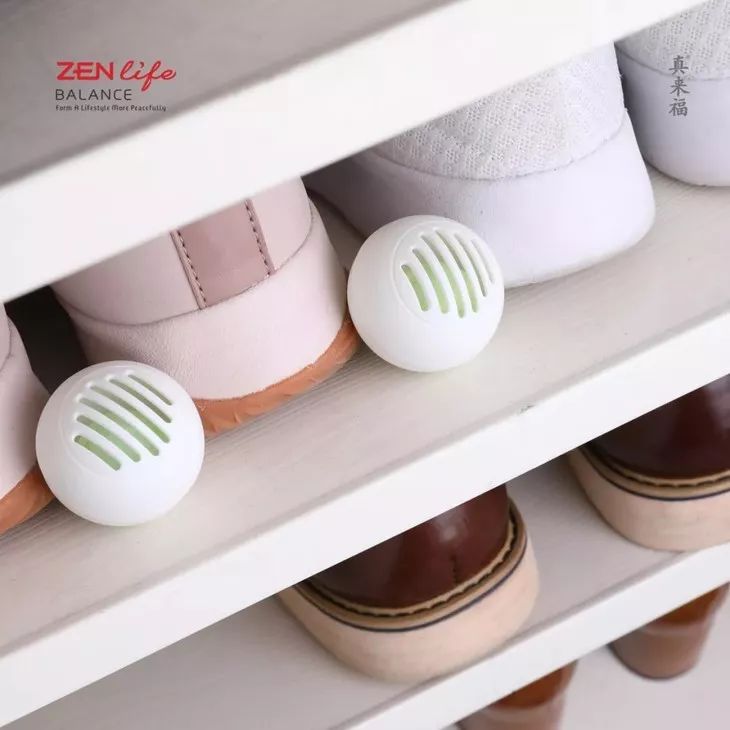 这颗小白球，居然彻底治愈了我的脚臭，日本家庭必备的除臭杀菌神物，三分钟还你一个清新的“脚气”！