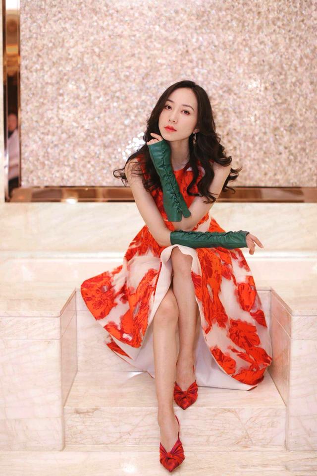 韩雪穿红色衣服,韩雪惊艳的穿衣搭配