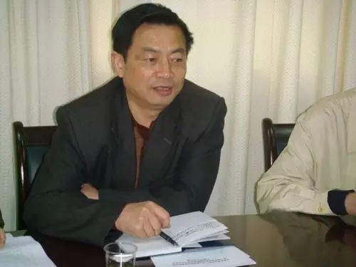 假照片有哪些骗局,那些假照片的背后