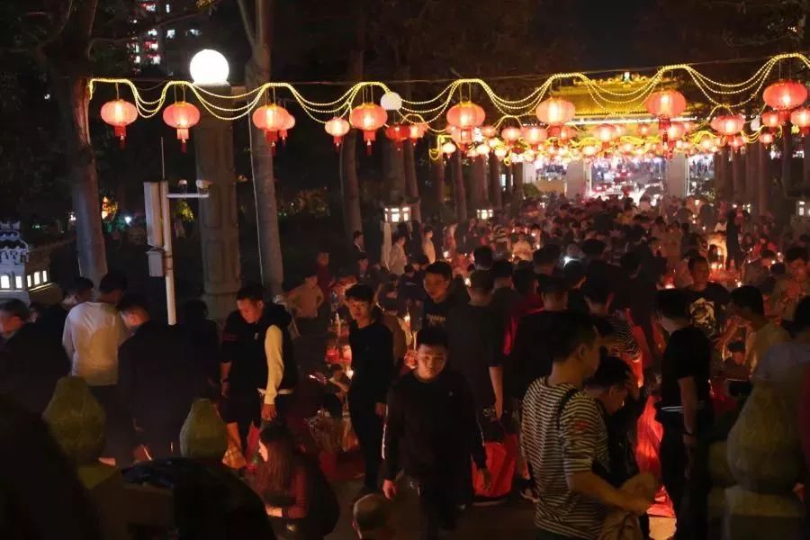 震撼南京灯光秀,玄武山最新景点