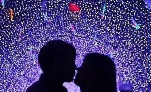 礼物“佩奇”了！潍坊的小情侣们情人节赶紧到这里来吧！