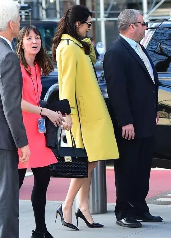 女人一般多少个包合适,女孩子需要几个包