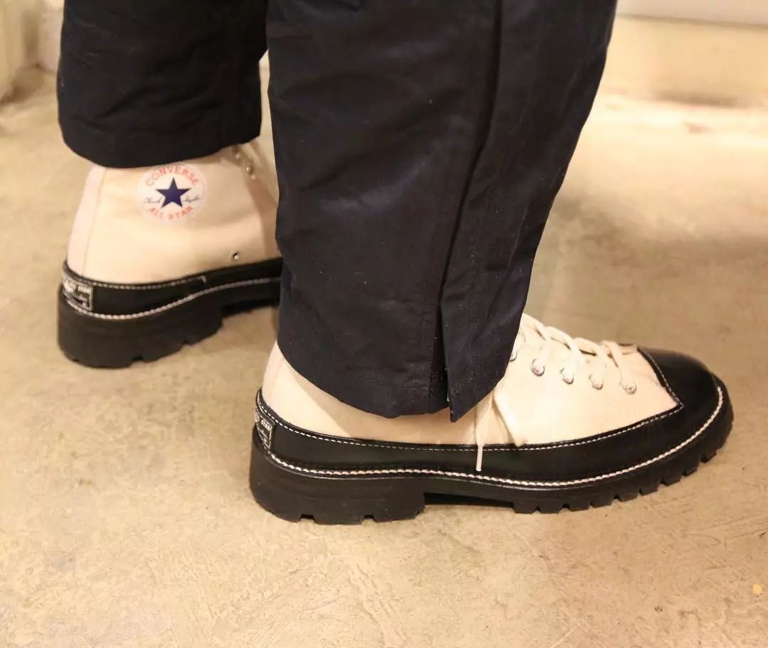 同样都是穿匡威的，怎么大哥们还“改装”上了呢？