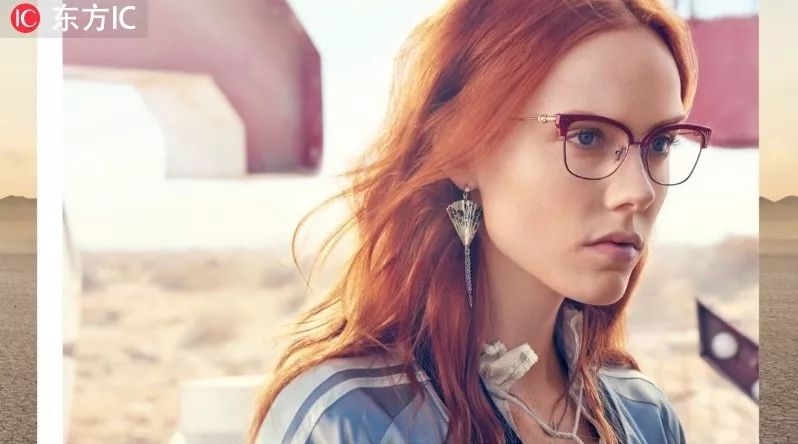 编辑实测：带大耳环耳朵疼不疼？