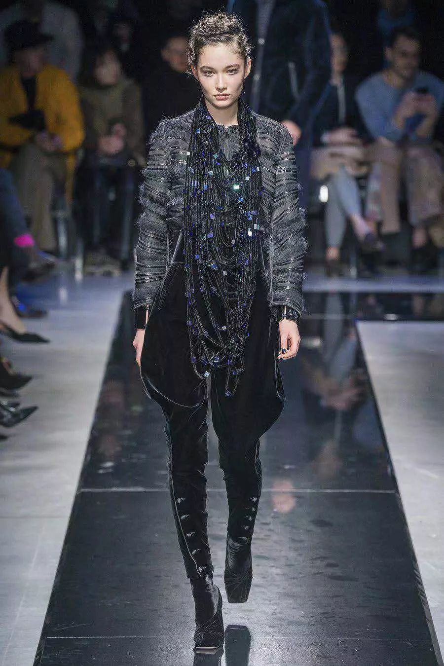 时装周giorgioarmani,armani米兰时装周