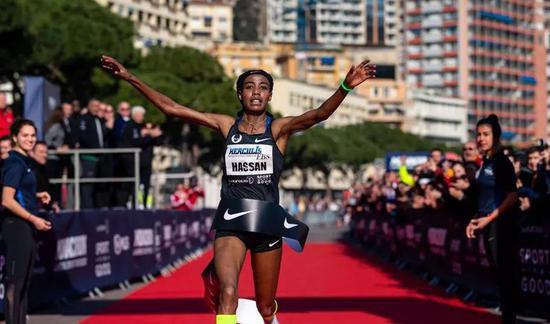 世界上跑得最快的三个男生中国,世界上三公里跑得最快的人