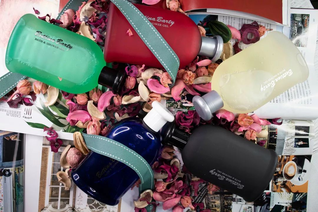 对不起,我没喷香水,那香味是我自带的