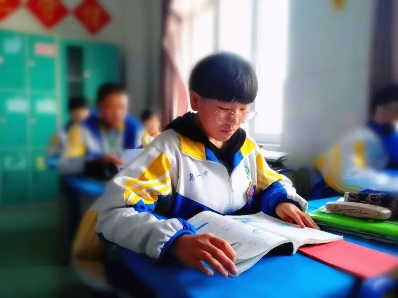 这场颁奖盛典中的“乌审明星”有你认识的吗？