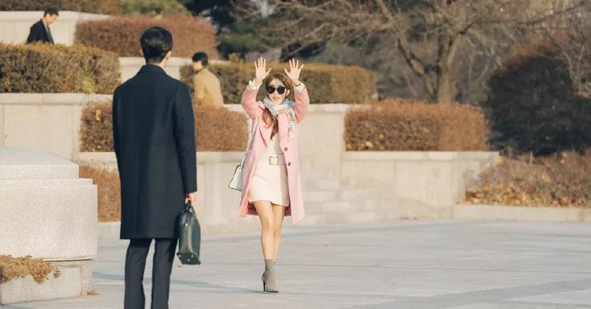 触及真心刘仁娜同款格子大衣,触及真心大衣