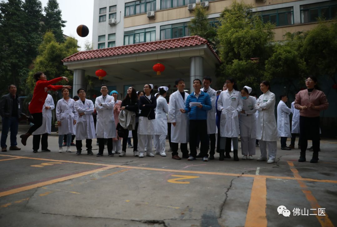 医务人员真会玩，快看，这里有一群灌篮高手！