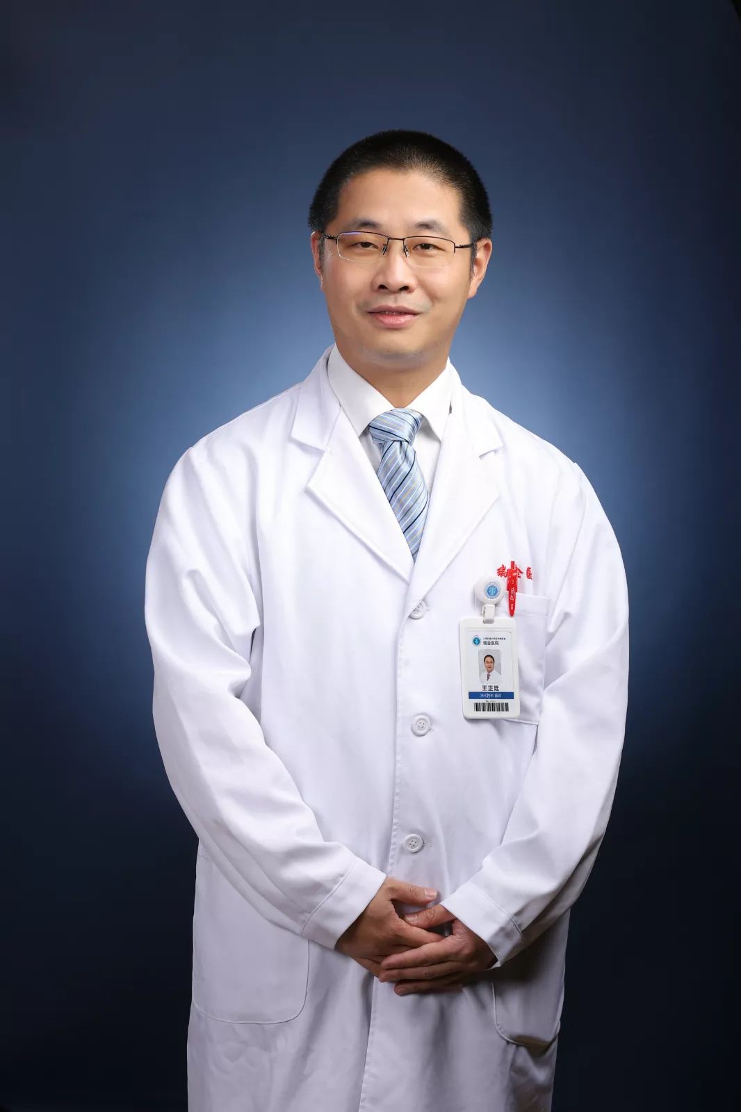 义诊活动心连心健康服务暖人心,医院开展学雷锋义诊送温暖活动