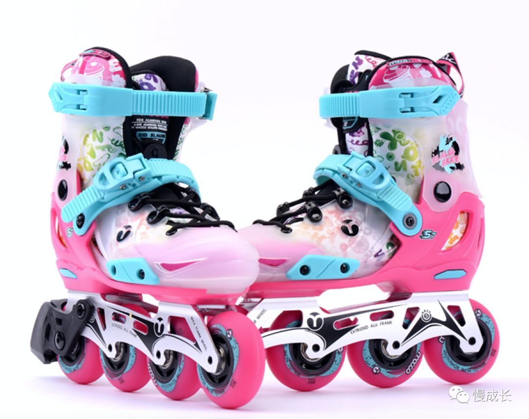 孩子学轮滑需要掌握哪些技巧,小孩学习轮滑都学些什么