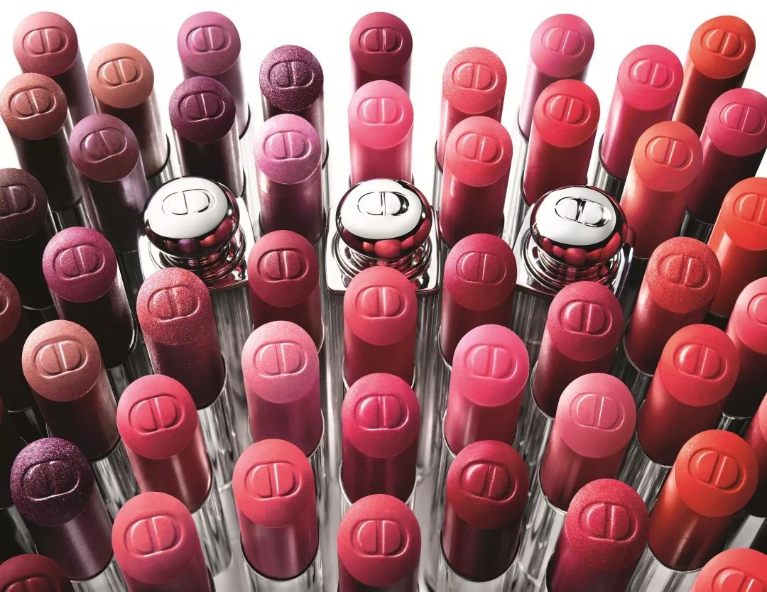 卡拉迪瓦伊女星,卡拉迪瓦伊dior星耀唇膏