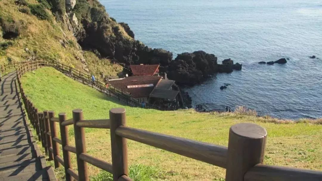 去杭州旅游团三日游价目表,从杭州去哪里旅游机票便宜又好玩