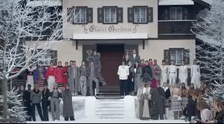 别哭|更美的香奈儿会继续...