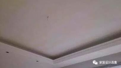 石膏吊顶打开了修复最佳办法,石膏板吊顶一块块发黄