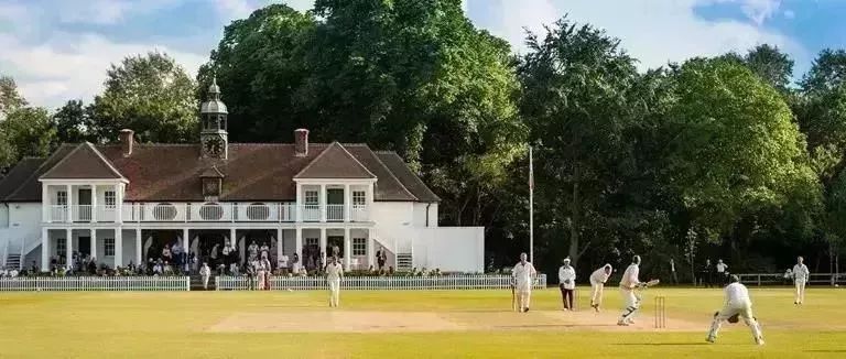 「维维足球理念」“运动第一,学习第二”，英国名校的体育教育是这样的