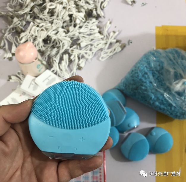 警方查出来的假货弄哪里去了,大家觉得哪些假货要抓