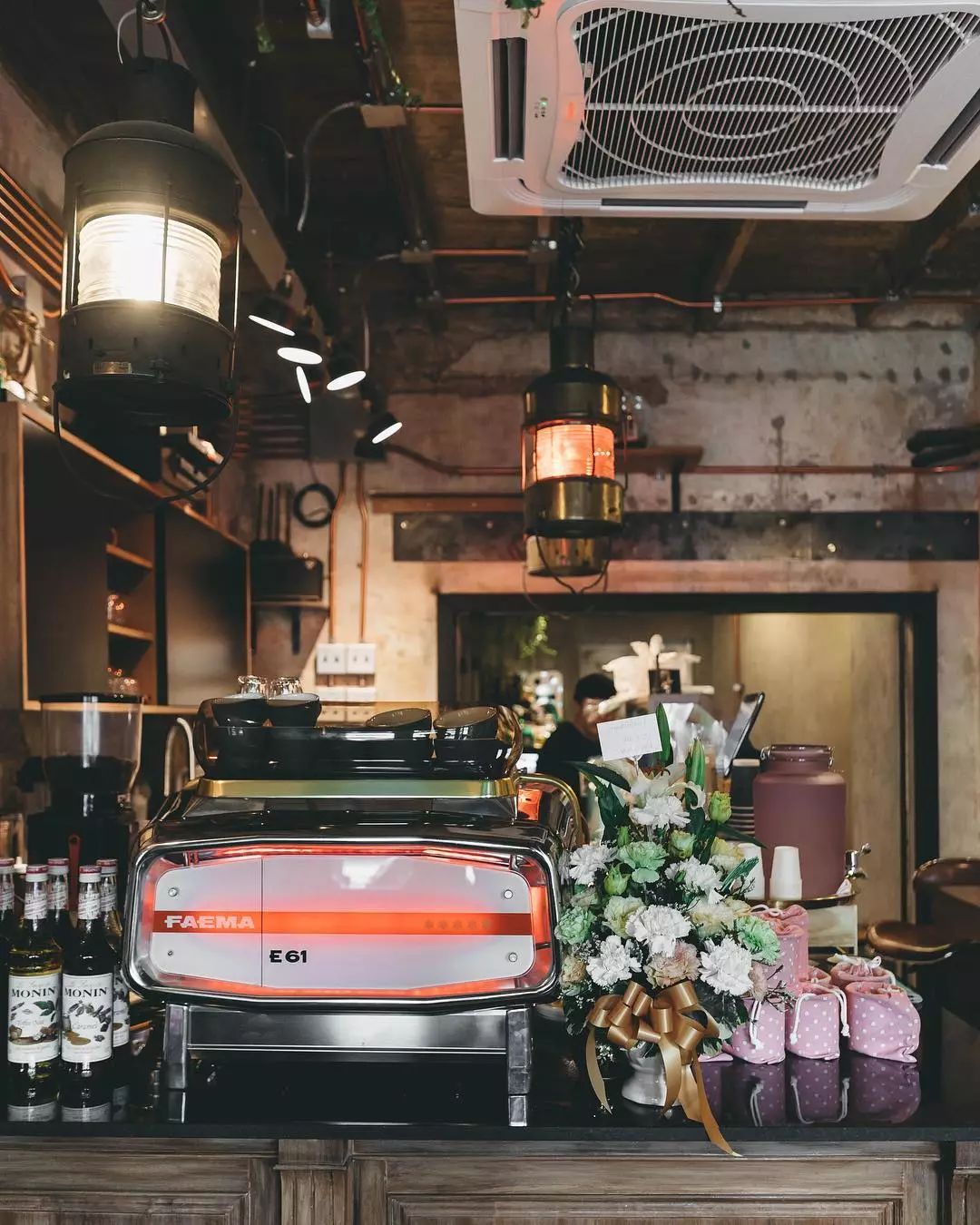 曼谷好去处：8家新开业的咖啡馆，一个比一个酷