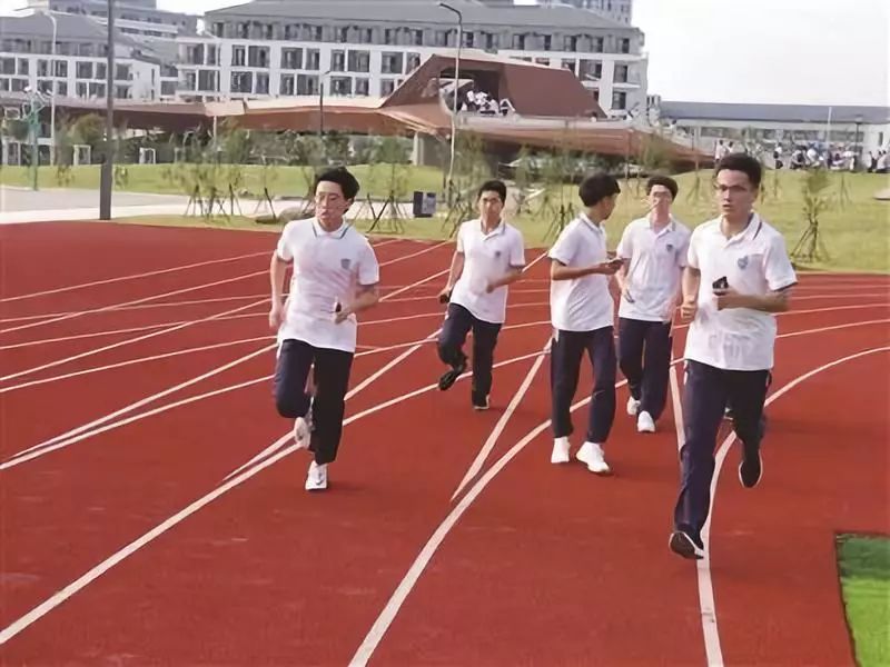 体育课真实故事,在体育课上发生的一件事