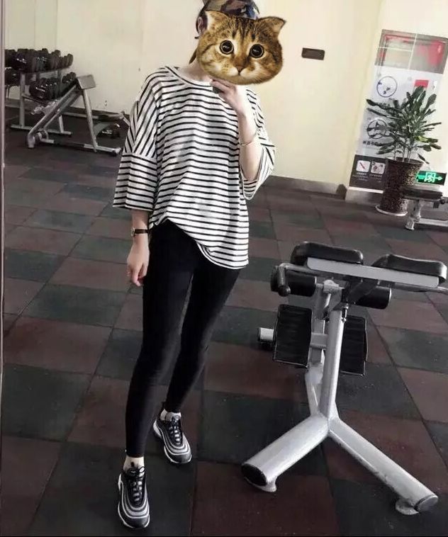 显瘦有弹力的小黑裤,2020秋季时尚显瘦弹力小黑裤