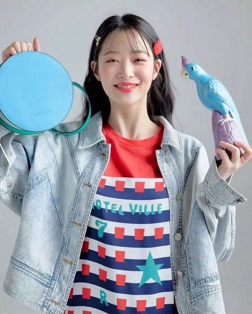 公布恋情被公司开除背假香奈儿都能带货说她是“人间毒药”我服!