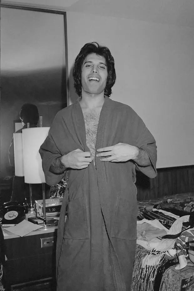 皇后乐队波西米亚狂想曲背后故事,皇后乐队为什么写波西米亚狂想曲