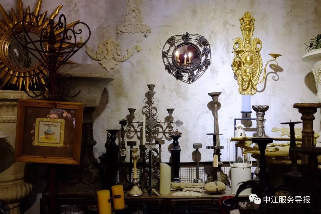 非常隐蔽的秘密基地藏在地板下,神秘的仓库到底隐藏着什么秘密