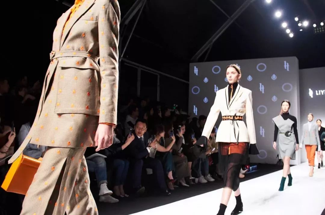 ido时装周,上海时装周awr秀