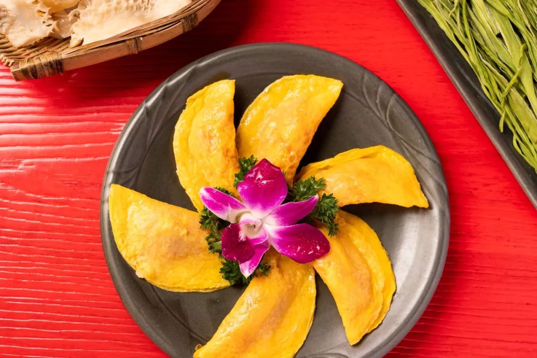 谭鸭血24小时营业,日均排队3h的谭鸭血来宁波了