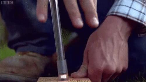 野外生存掌握技能,野外生存取火技术视频