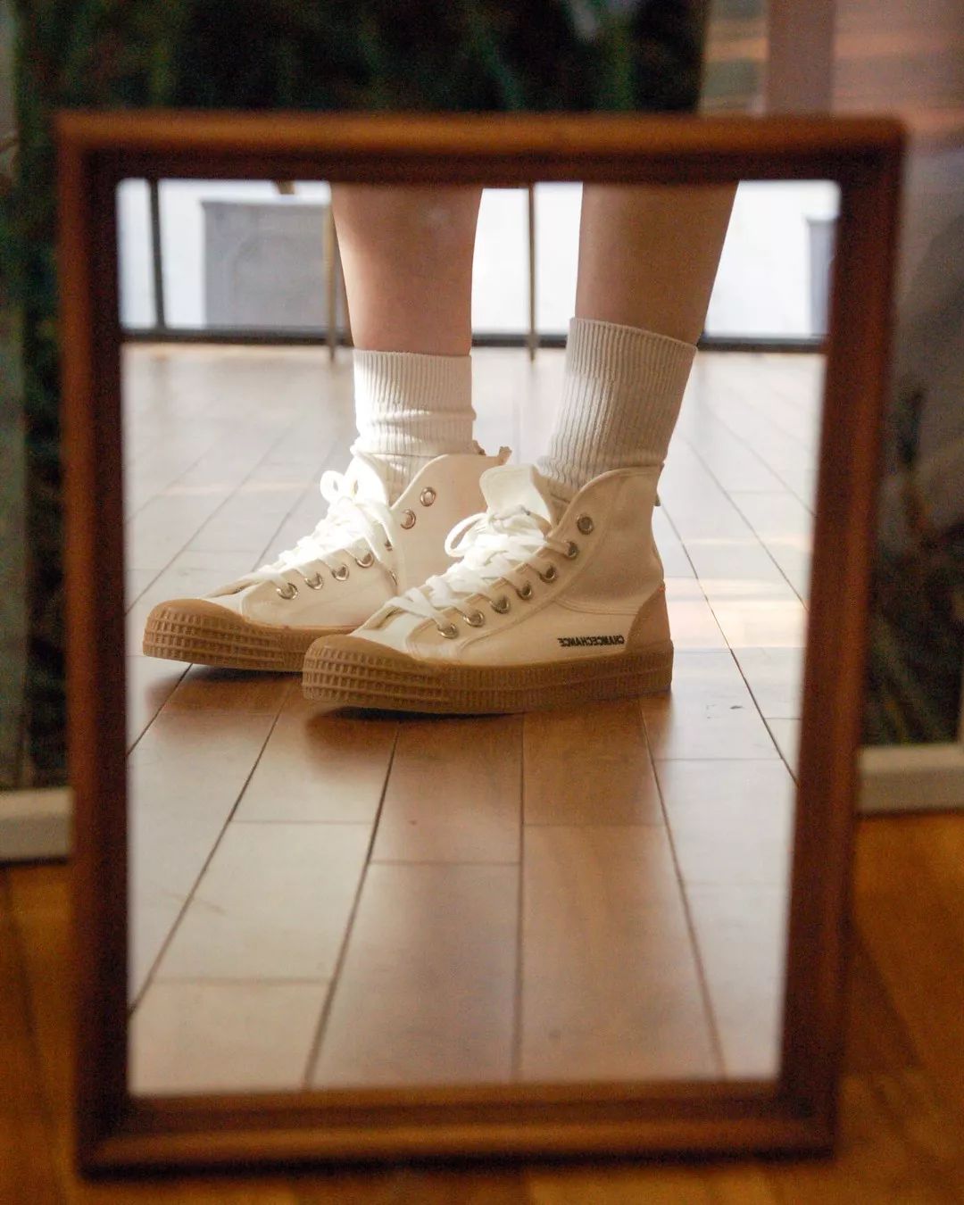 匡威联名川久保玲鞋,匡威川久保玲联名是经典还是1970s